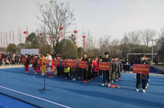 平實中進取，樂觀中挑戰(zhàn)