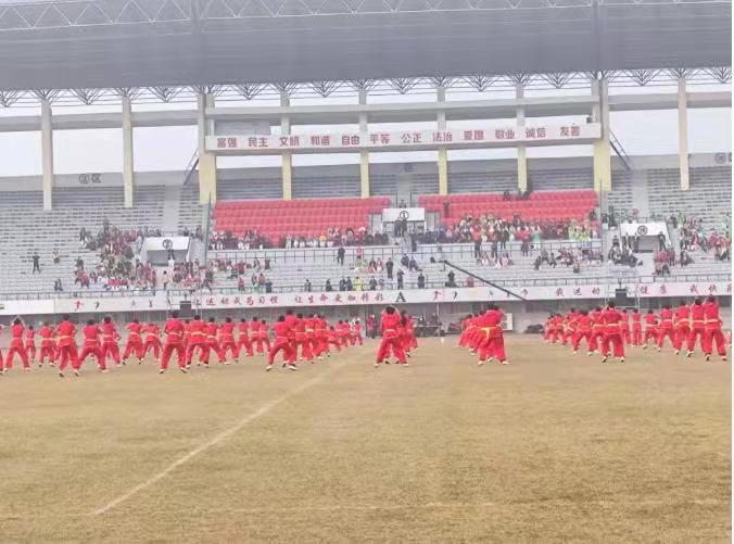 信陽市第六屆全民運(yùn)動會開幕式大型表演 —記錄雞公山少林武術(shù)學(xué)校表演團(tuán)隊現(xiàn)場彩排精彩瞬間