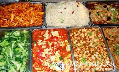 學(xué)生日?；锸? />
                        <h4>學(xué)生日?；锸?/h4>
                    </a>
                </li>
                <li>
                    <a href=